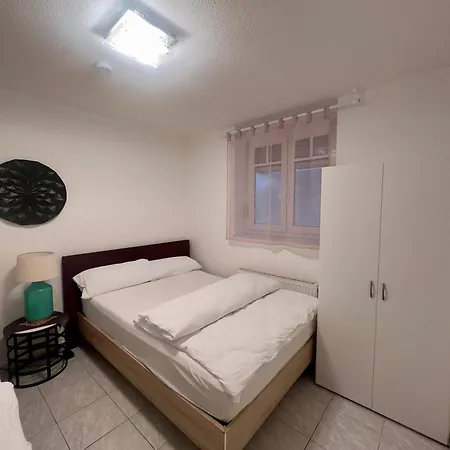 Διαμέρισμα In *