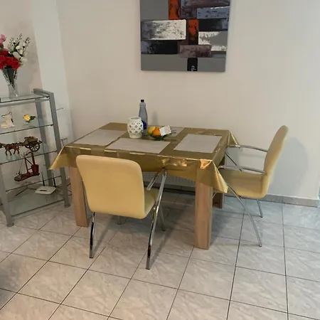 Διαμέρισμα In *